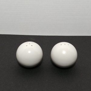 Salt & Pepper Shakers Spheres Palest Gray